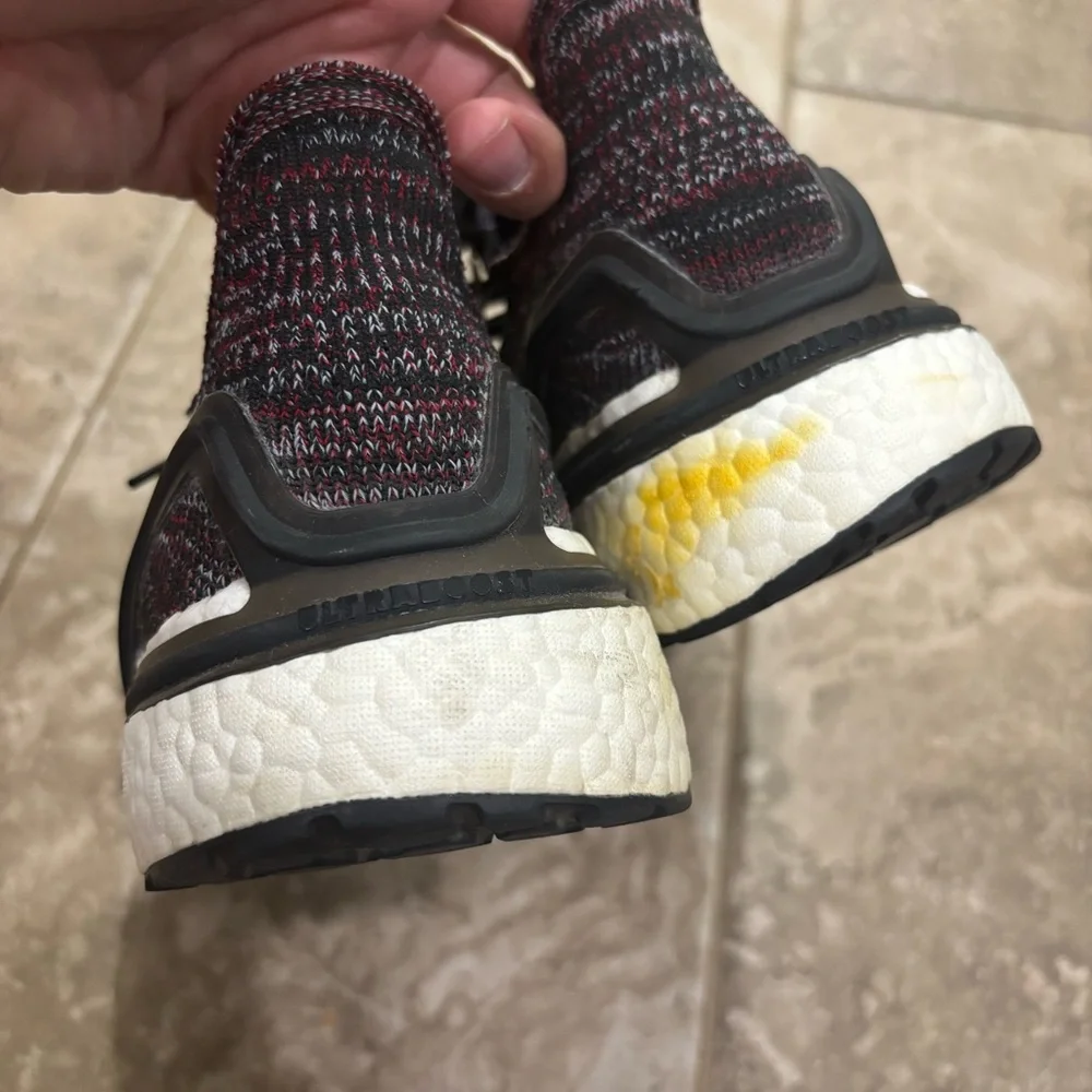 Adidas Ultra Boost‎ 19 Black Glow Sz 12